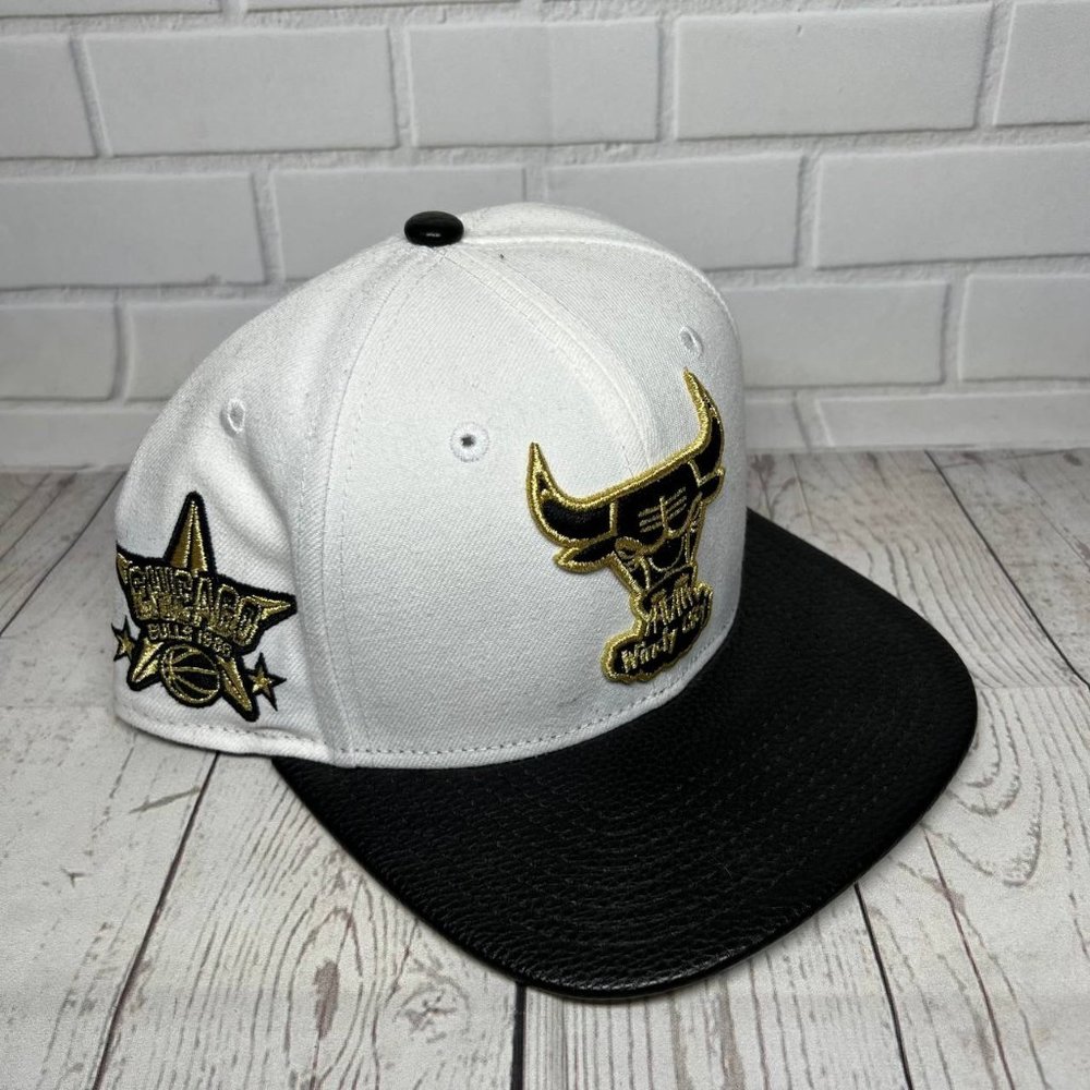 Chicago Bulls NBA Windy City 9Fifty New Era Hat Snapback‎ Cap White Men
